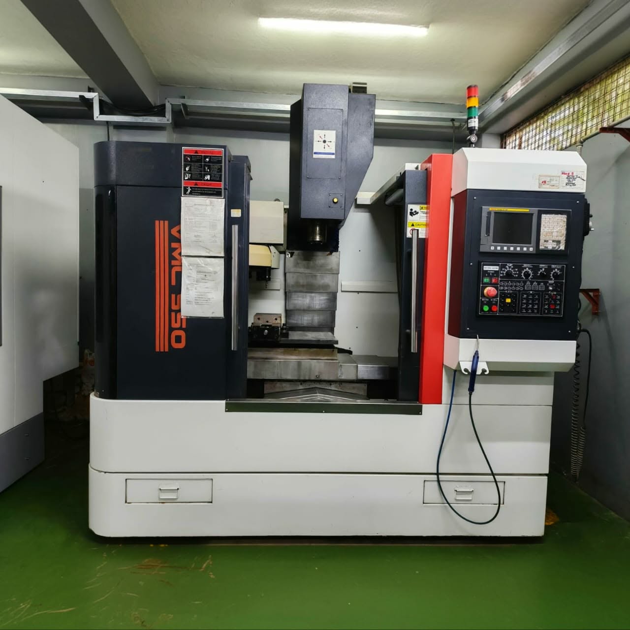 CNC Lathe Machines VMC550 CNC Milling Machines VMC550