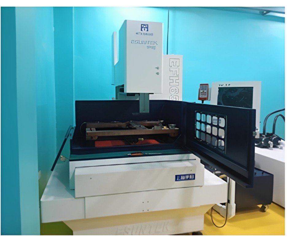 CNC Wirecut Machine 700mm (Y) x 1000mm (X) CNC Wirecut Machine 700mm (Y) x 1000mm (X)