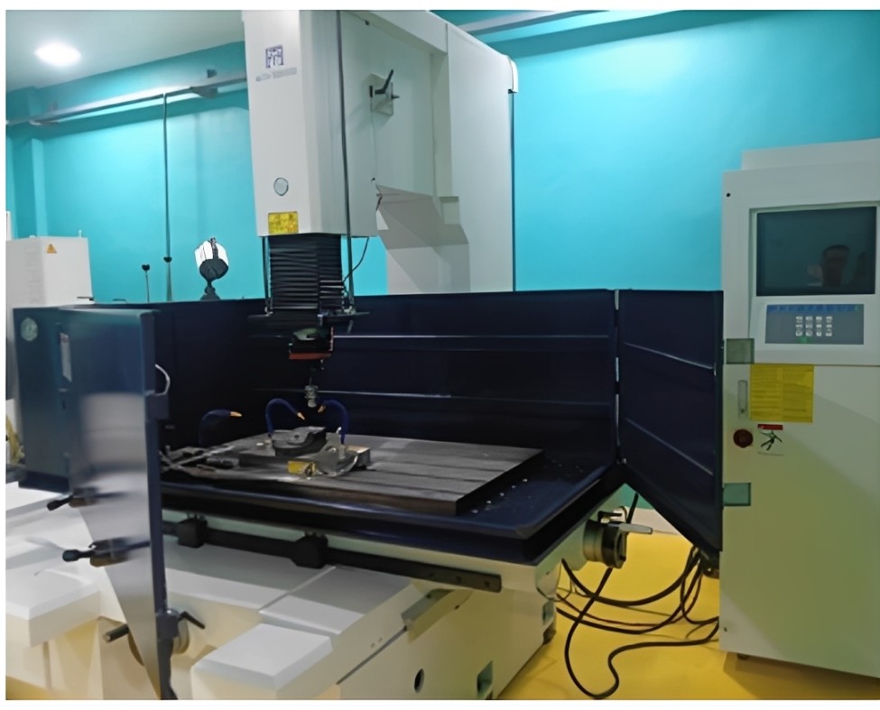 CNC EDM Machine CNC EDM Machine